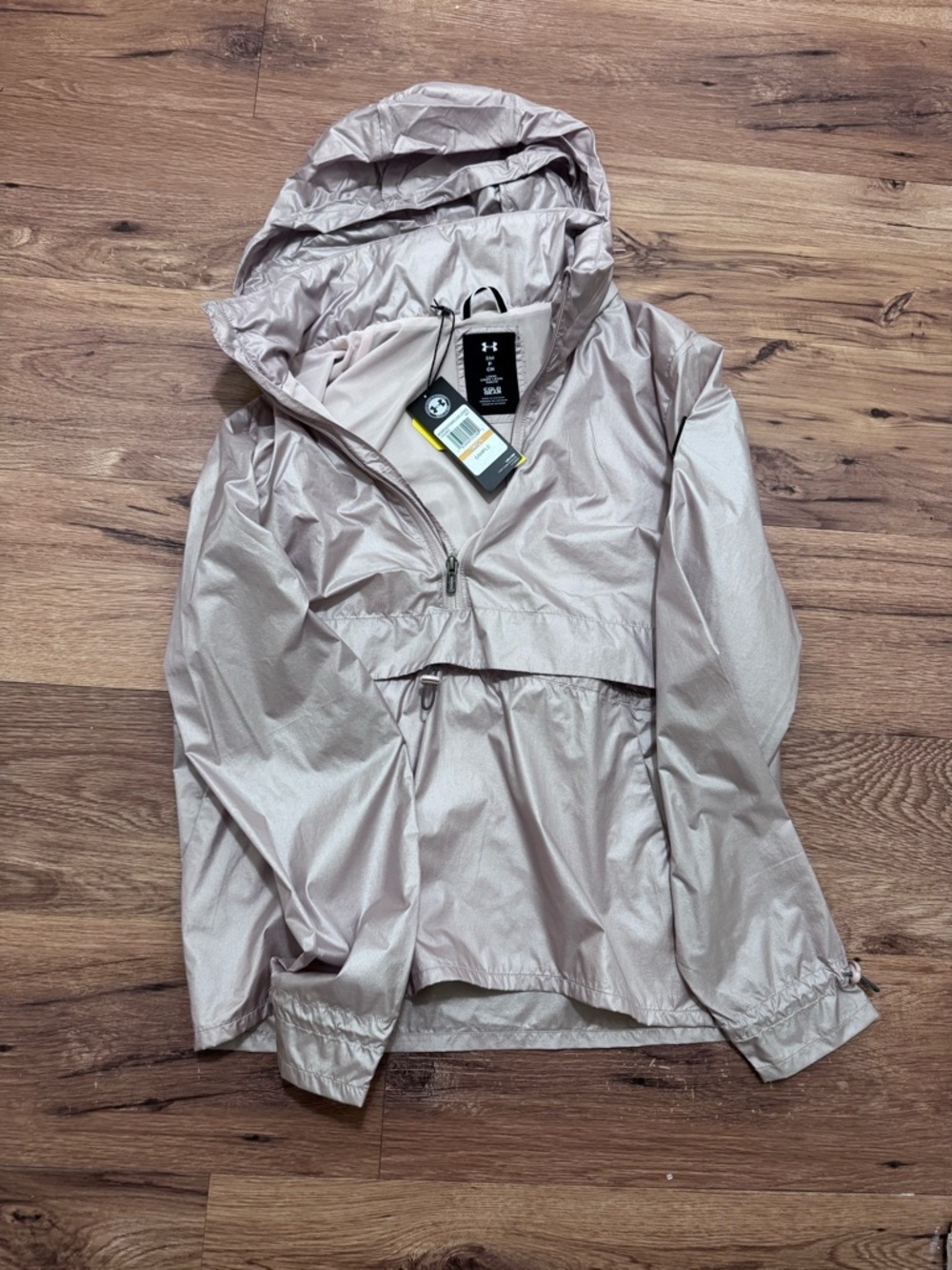 Under Armour Women's Lightweight running windbreaker